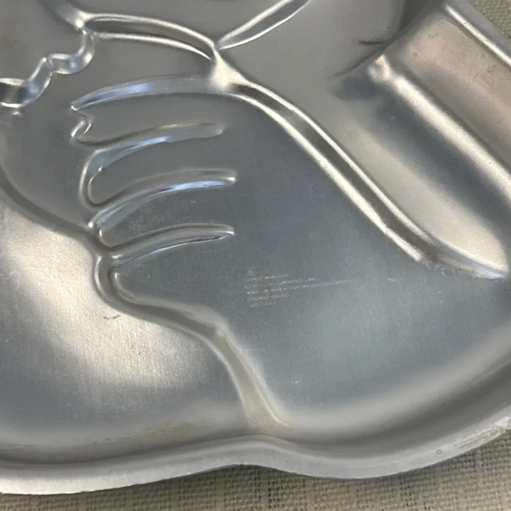Wilton #502-7415 Cookie Monster Cake Pan Mold Muppets 1977 Aluminum
